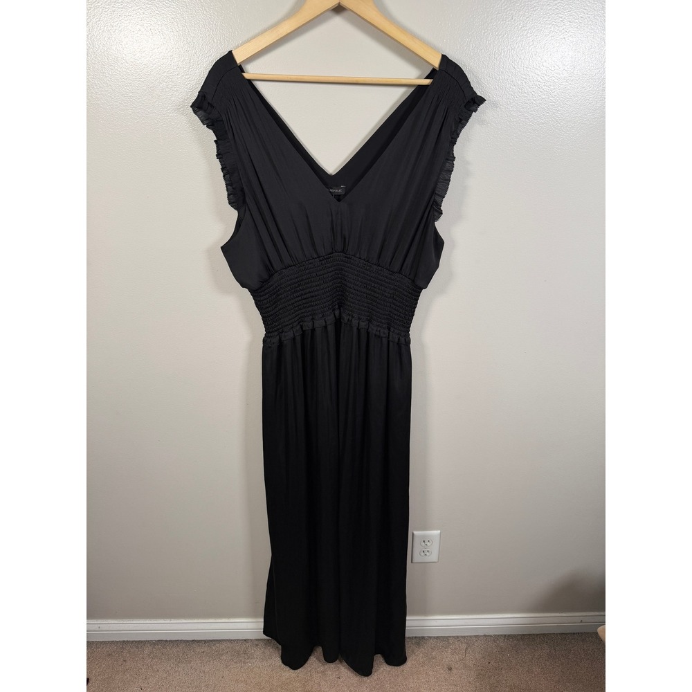 Banana Republic Maxi Dress 18 Black Smocked Waist V-Neck Ruffle Trim Cocktail